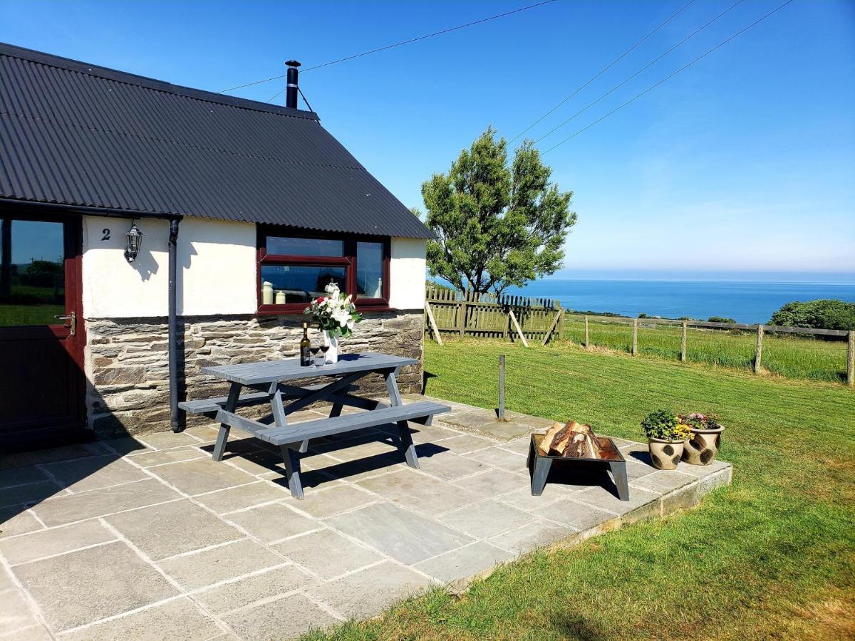 Byre Cottages&Lakeside caravan Cardigan Eksteriør bilde