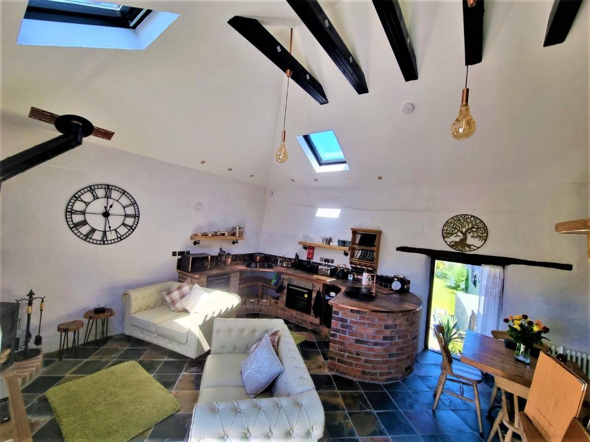 Byre Cottages&Lakeside caravan Cardigan Eksteriør bilde