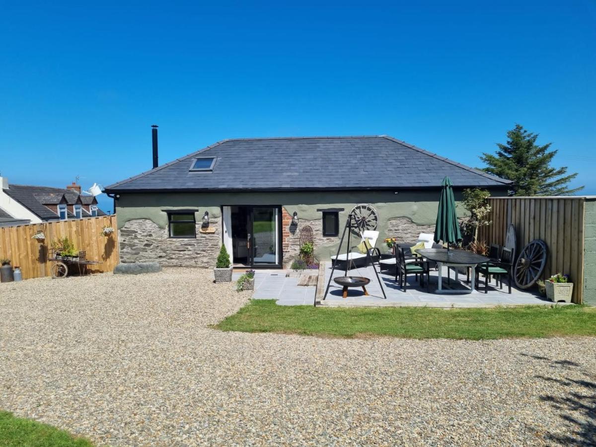 Byre Cottages&Lakeside caravan Cardigan Eksteriør bilde