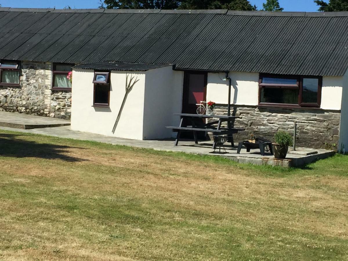 Byre Cottages&Lakeside caravan Cardigan Eksteriør bilde
